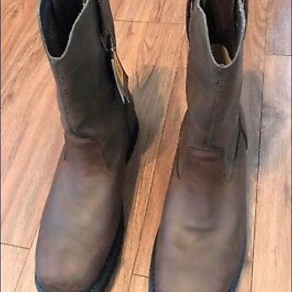 caterpillar wellington boots